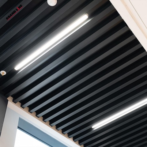 Кубообразная рейка Ш50/В50 черный, алюминий 0,3