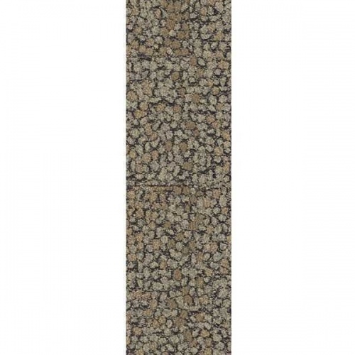 308076