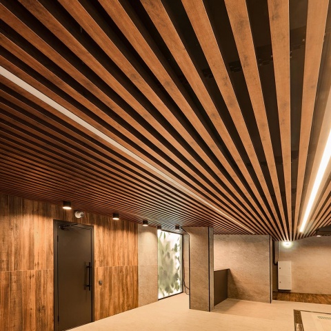 Кубообразная рейка Ш50/В60 дерево алюминий 0,4 Cherry Wood